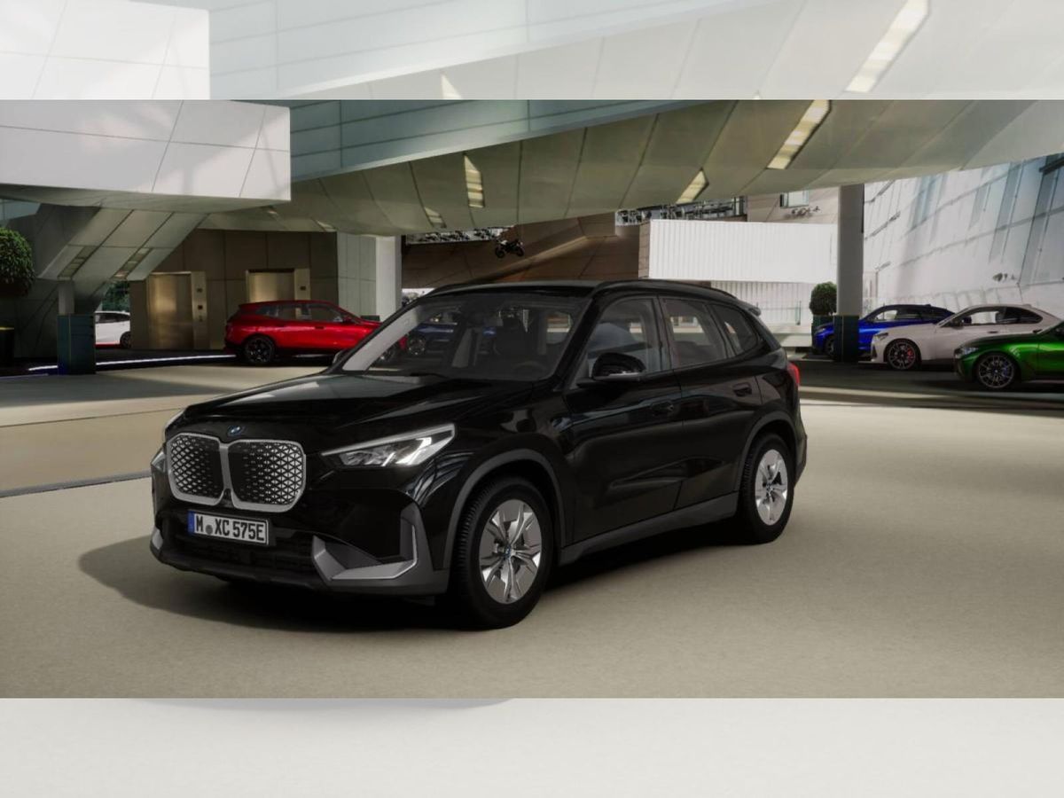 BMW iX1 eDrive20 LED Navi DAB Leasing