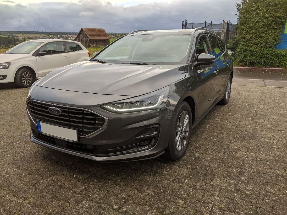 Ford Focus Turnier, Titanium Edition, 6-Gang, 1,0 l EcoBoost Hybrid 92kW Leasingübernahme