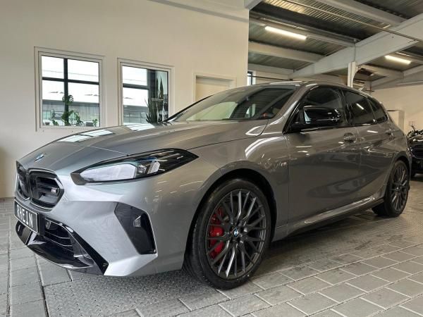 BMW M135i Limousine * >23%* M Perfomance Deals * Leasing