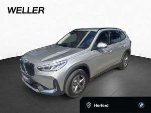 BMW X1 sDrive18i AHK DrAss PaAss SiHz
