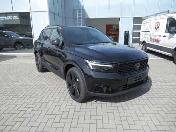 Volvo XC40 B3 Black Edition Ultra Gewerbekunden Lagerwagen-Abverkauf - sofort verfügbar!* Leasing
