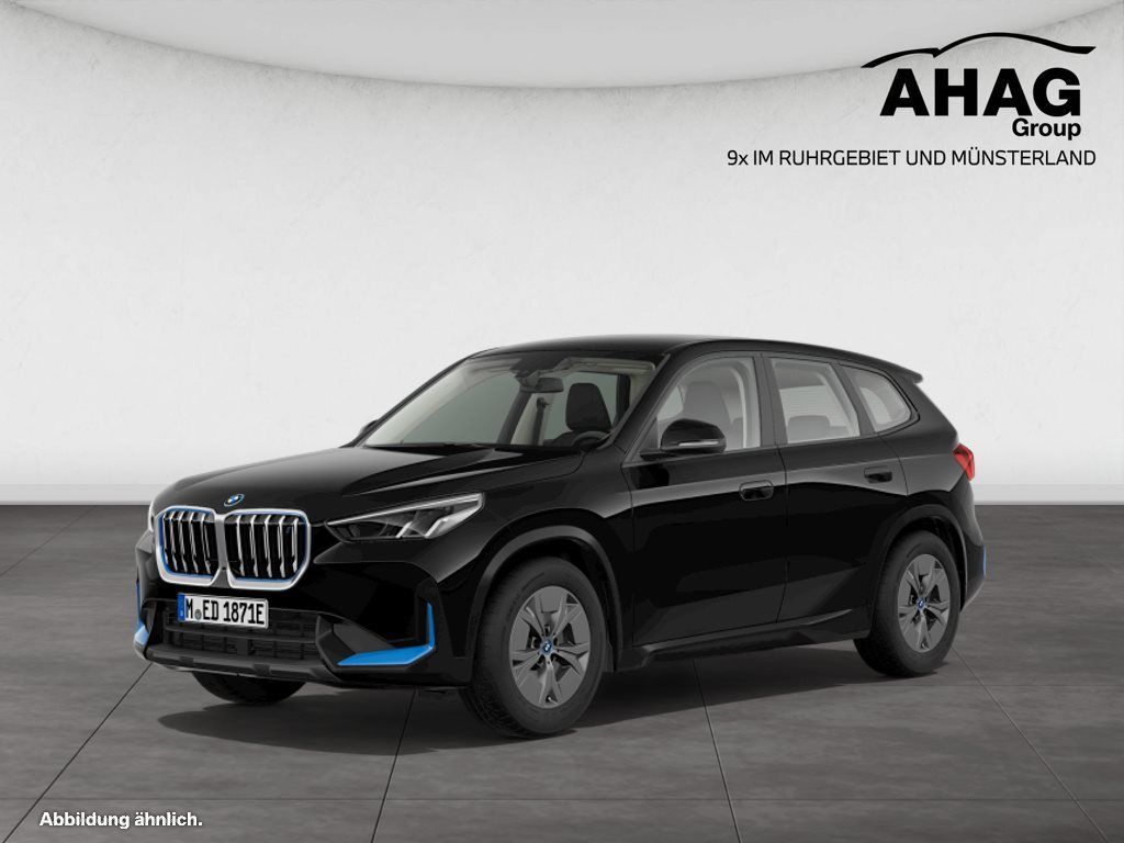 BMW iX1 xDrive30 Leasing