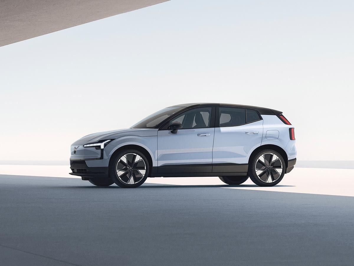 Volvo EX30 Plus Single Motor Extended Range RWD 200 kW (272 PS) Leasing