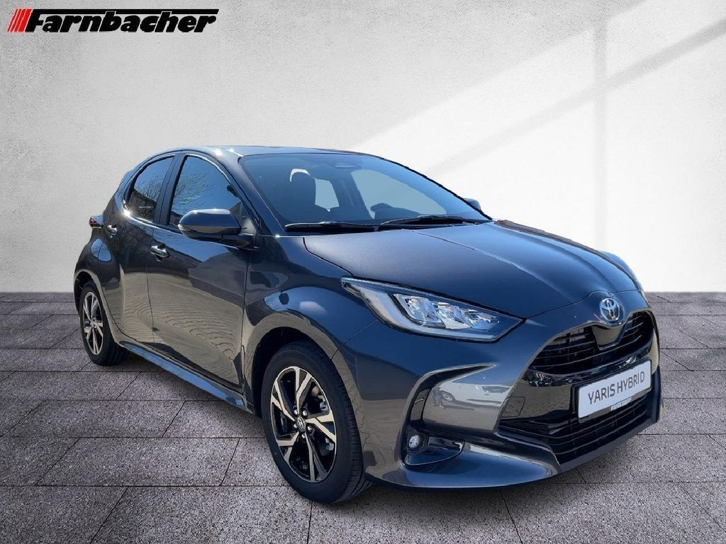 Toyota Yaris 1,5 Hybrid Teamplayer *Comfort-Paket Leasing