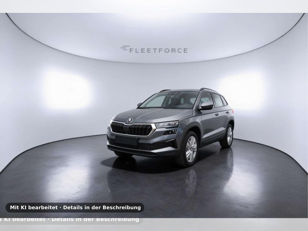 Skoda Karoq Selection NAVI LED ACC PDC SHZ AHK Leasing