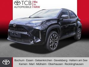 Toyota Yaris Cross Teamplayer NAVI SHZ PDC KLIMA BT ZV