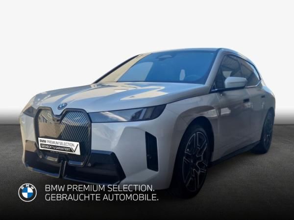 BMW ix iX xDrive45 M-Paket AHK LED H&K Navi Leasing