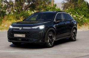 Volkswagen T-Roc Volkswagen T-Roc R-Line 1.5 eTSI 7-Gang-DSG 110 kW (150 PS)