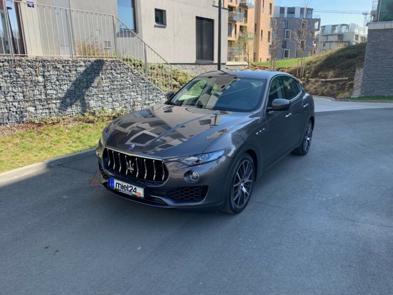 Maserati Levante 350 Essence Auto-Abo