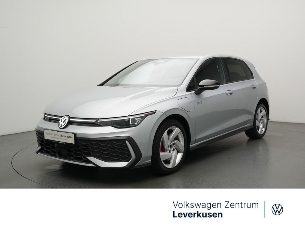 Volkswagen Golf VIII GTE ACC KAM MATRIX HUD PDC Leasing
