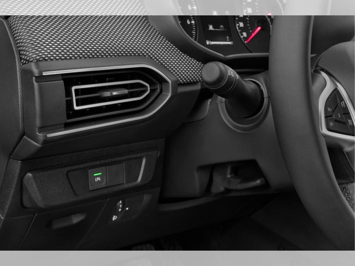 Dacia Sandero III Expression TCe 90 Winterkompletträder gratis Leasing