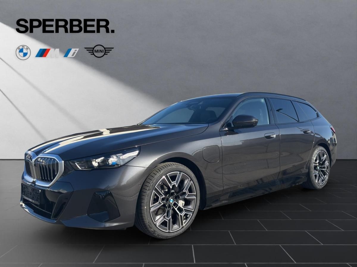 BMW 550 e xDr. Tour.,M-Sport,Inno.Pkt.,AHK,Comf. Pkt.,uvm. Leasing