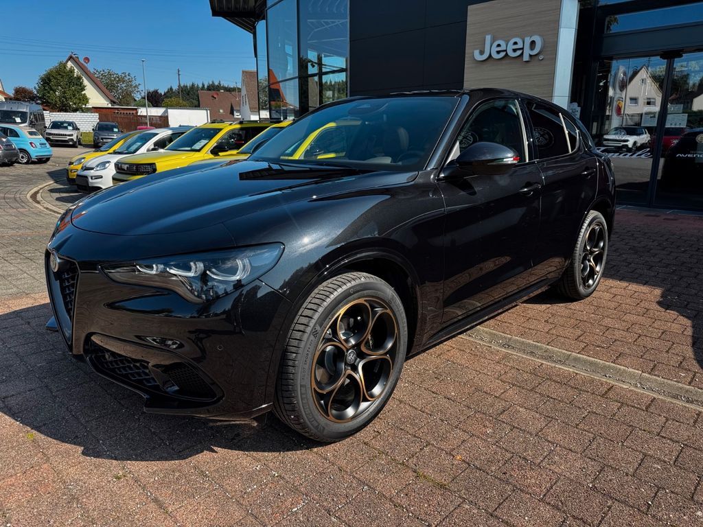 Alfa Romeo Stelvio 2.0 Intensa Allrad 280PS Glasdach Navi Leasing