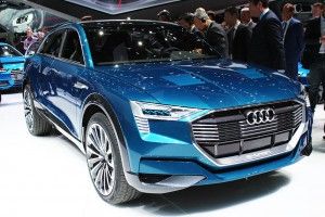 Das Elektroauto Audi e-tron quattro concept wurde auf der IAA 2015 in Frankfurt am Main präsentiert, im Jahr 2018 soll es auf den Markt kommen.