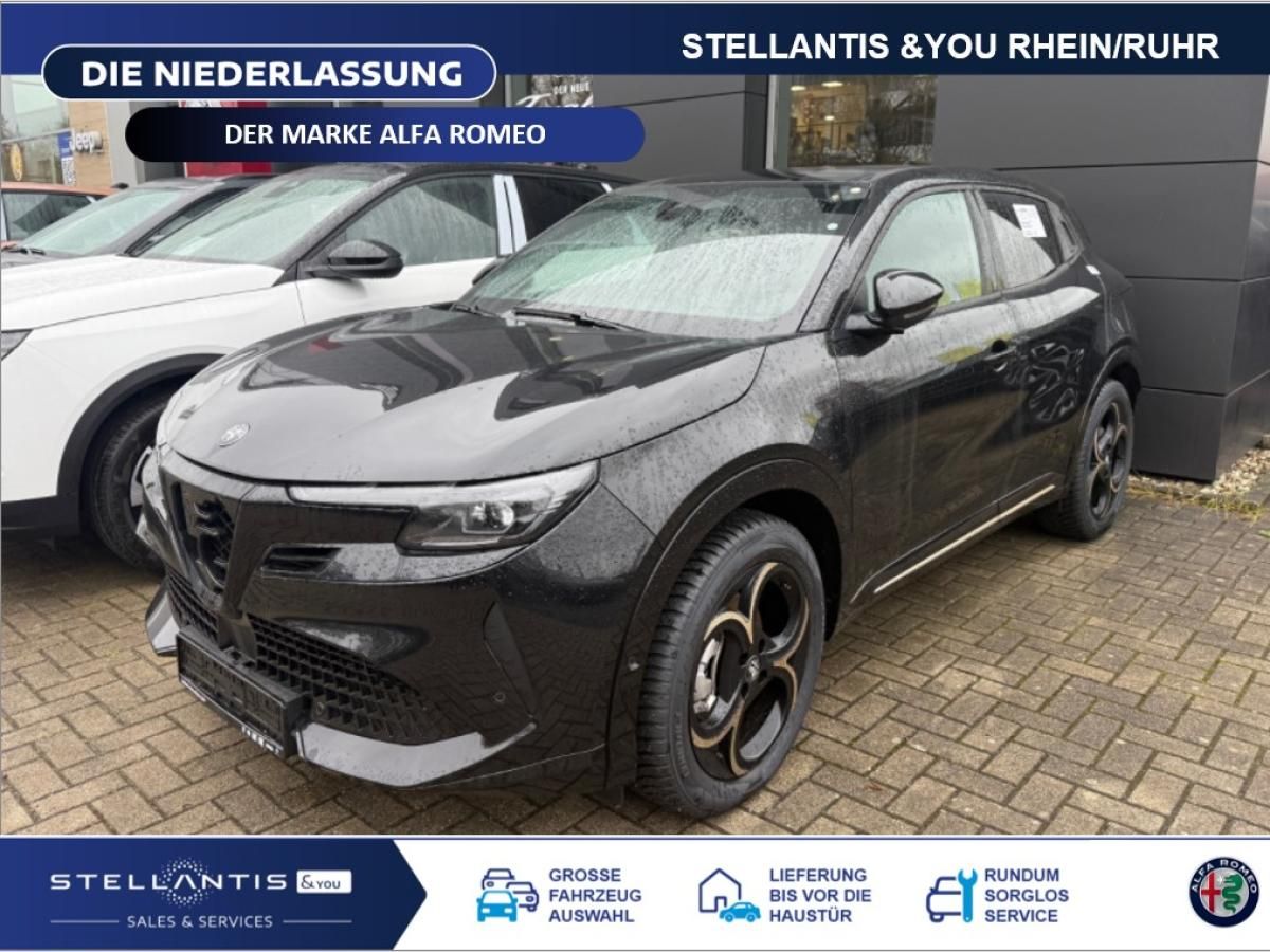 Alfa Romeo Junior Ibrida 1.2 VGT Intensa + Technologie-Paket Leasing