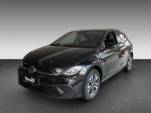 Volkswagen Polo VI (AE1)