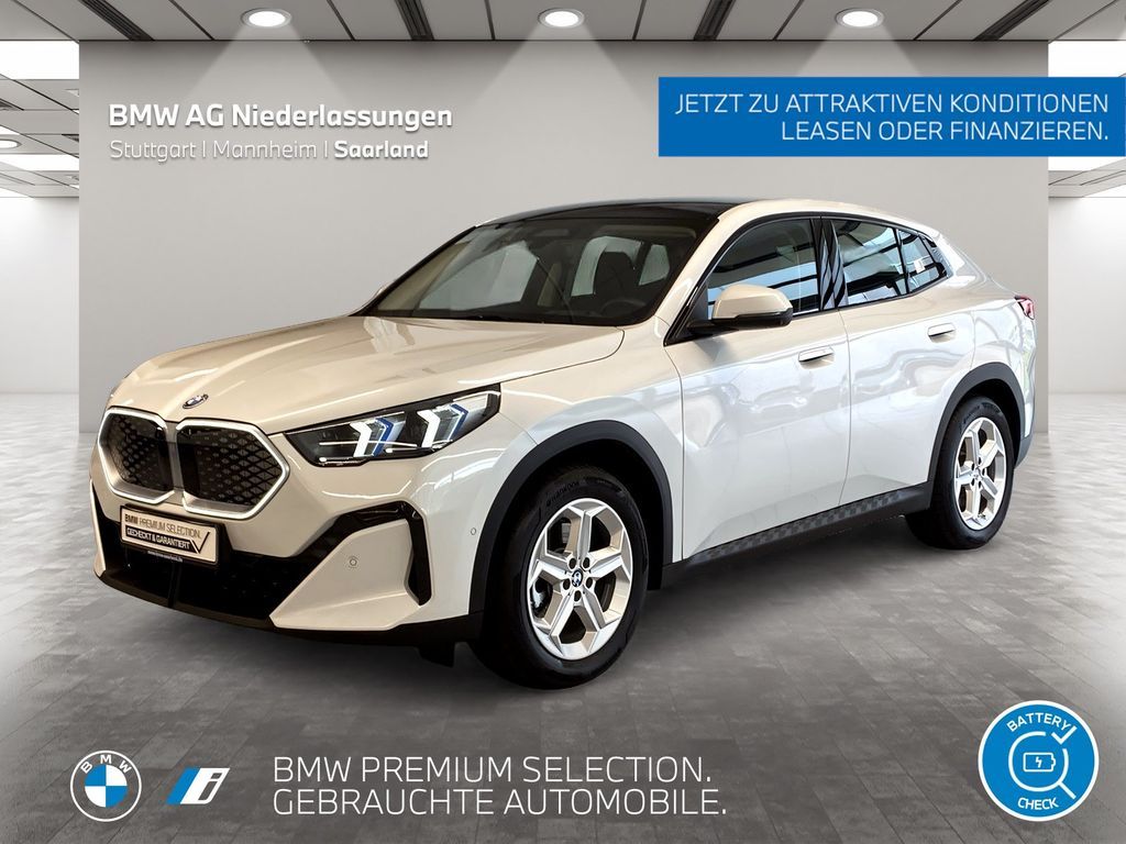 BMW iX2 xDrive30 AHK Driv.Assist.Prof Harman/K LED Leasing