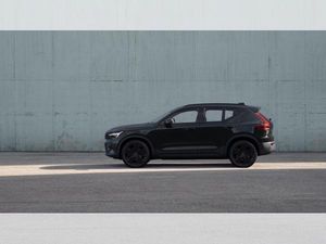 Volvo EX40 Plus Black Edition Single Motor