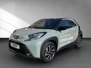 Toyota Aygo X Team Deutschland *GEWERBE*inkl. CAM I SHZ I TEL I ACC I DAB *KURZFRISTIG VERFÜGBAR* Leasing