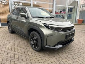 Toyota Urban Cruiser Teamplayer 61 kWh bis zu 581km Reichweite,