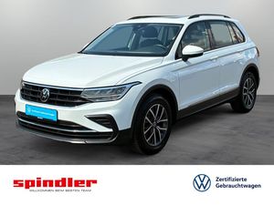 Volkswagen Tiguan Life 2.0 TDI DSG / Pano, AHK, LED, ACC