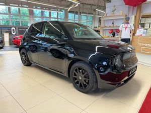Honda e Advance 16