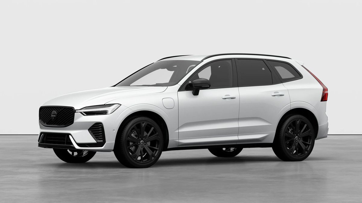 Volvo XC60 Black Edition Plus | AWD | Harman Kardon® Sound Leasing