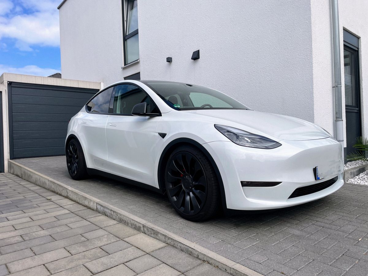 Tesla Model Y Performance Leasingübernahme 325,66 Euro KW H&R Leasingübernahme