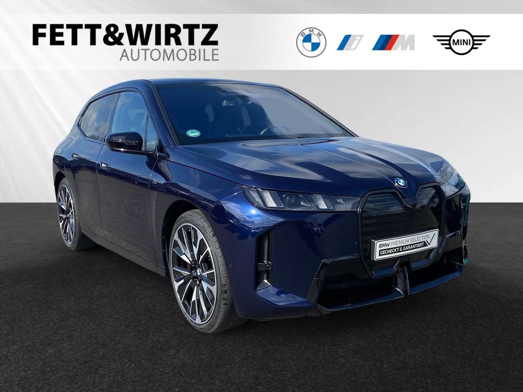 BMW iX M70 Lr. 984,- br. o.Anz. 39Mon/5`Km p.A. Leasing
