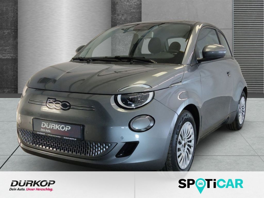 Fiat 500e Navi Leder Kamera CarPlay Keyless DAB PDC Leasing