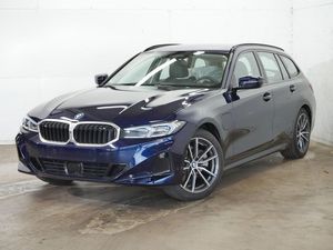BMW 330e Touring