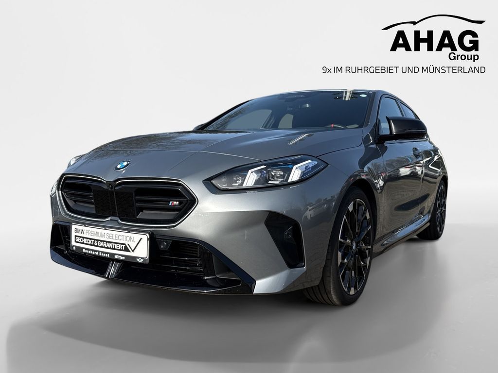 BMW M135 xDrive Pano HuD H/K DaProf. el.Sitze 360° Leasing