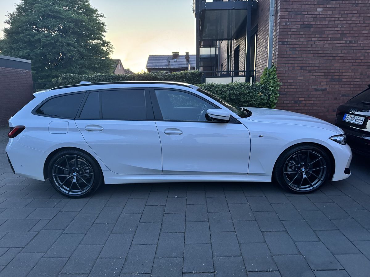 BMW 320D M-Paket*8-Fach*VOLL Leasingübernahme