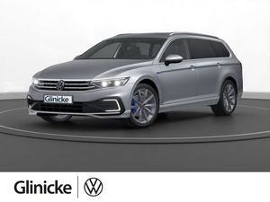 Volkswagen Passat Variant GTE AHK Pano Matrix LM 18" Navi 3