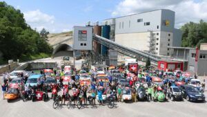 Die grösste E-Mobil-Rallye der Welt startet bald wieder – Ende Juni quer durch Graubünden und Ende August quer durchs Schweizer Mittelland!