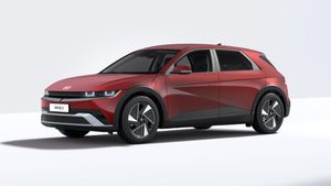 Hyundai IONIQ 5 63 kWh 440 km + WÄRMEPUMPE + LED + 800 Volt + Navi + Rückfahrkamera // JUNI / JULI 2025 Leasing