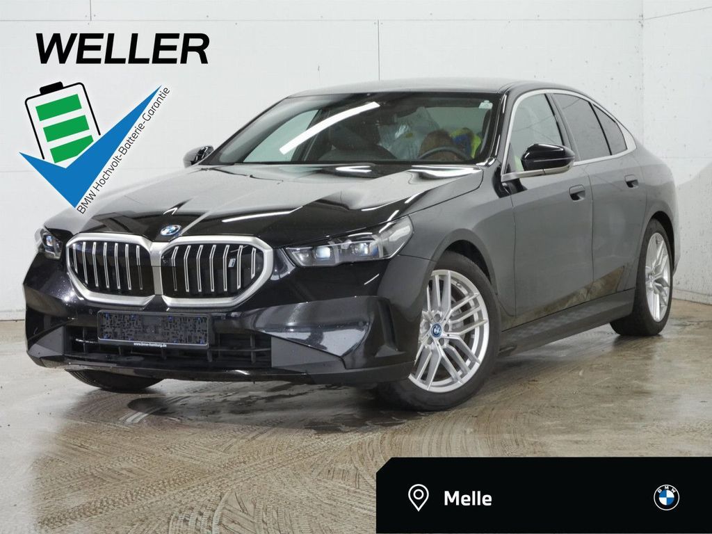 BMW i5 eDr.40 449,-/Anz PANO DAProf HK KlimaSi Memo Leasing