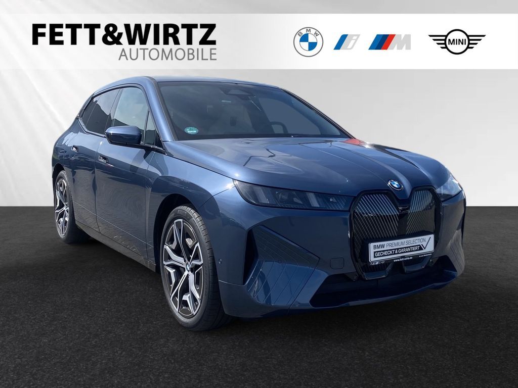 BMW iX xDrive45 Lr. 724,- br. o.Anz. 48Mon/10`Km p.A Leasing