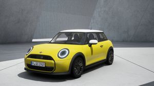 MINI 3-trg. Cooper C Classic Trim für 247,24€ mtl.