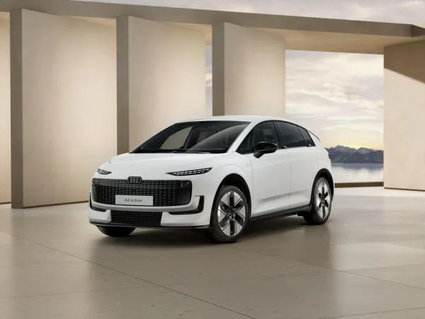 Audi A2 e-tron 140 kW *HUD*AHK*Lenkradheizung*Navi+*Fernlichtassistent*