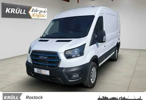 Ford E-transit-kastenwagen 68kWh 425L2H3 135kW Heck Trend 4dr