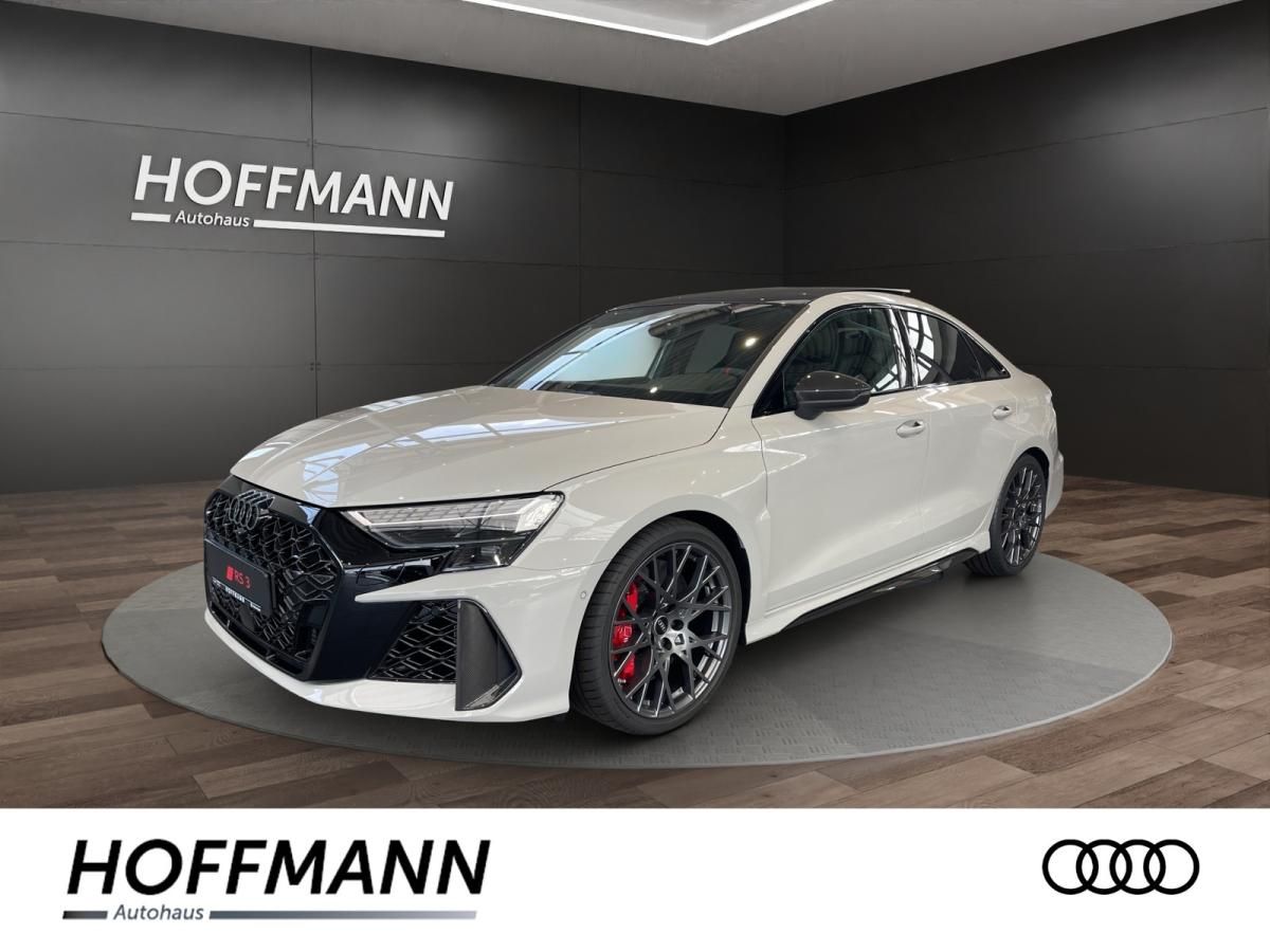 Audi RS3 Limousine / RS-Dynamikpaket / Exclusive Kreide / Schalensitze / Carbonpaket Leasing