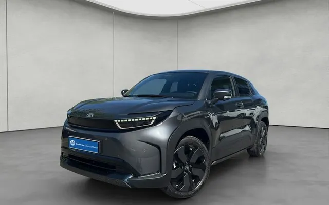 Toyota Urban-cruiser 61 KWh Lounge 5dr