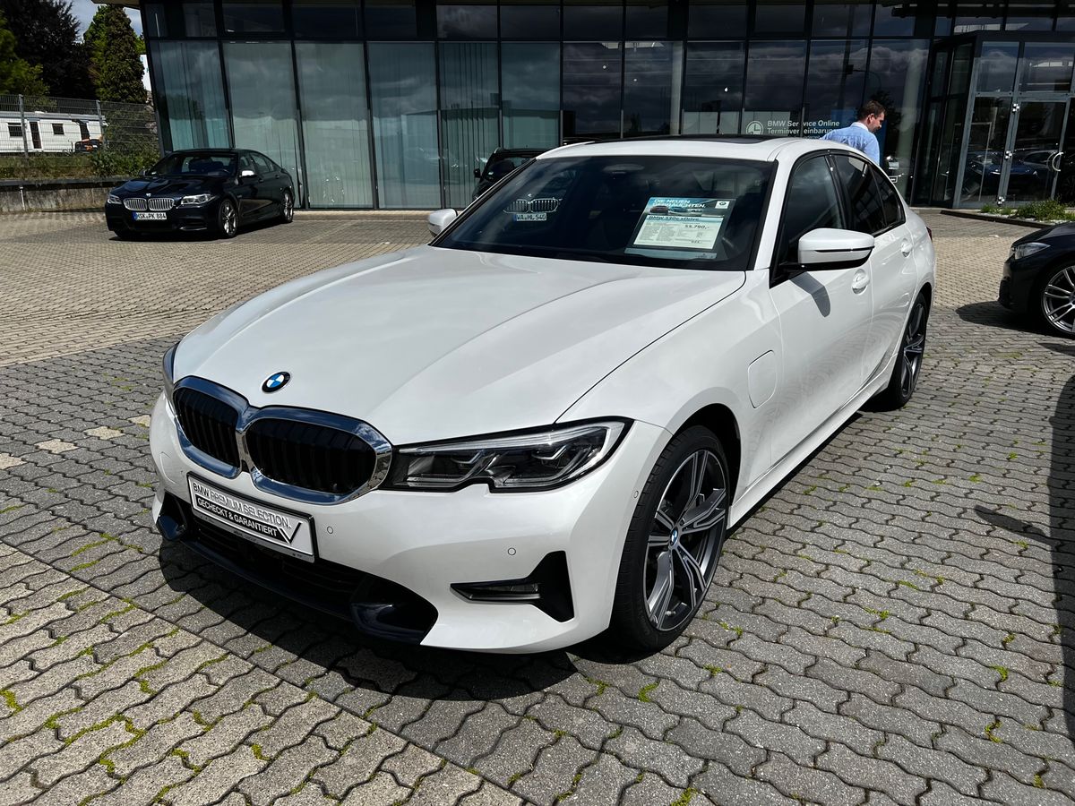 BMW 330e xDrive Sport Line Leasingübernahme