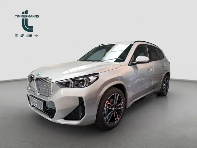 BMW iX1 eDrive20 M Sportpaket AHK Adaptives Fahrwerk