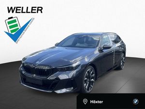 BMW i5 Touring xDrive40 M-Sport Pro AHK DA-Prof PA