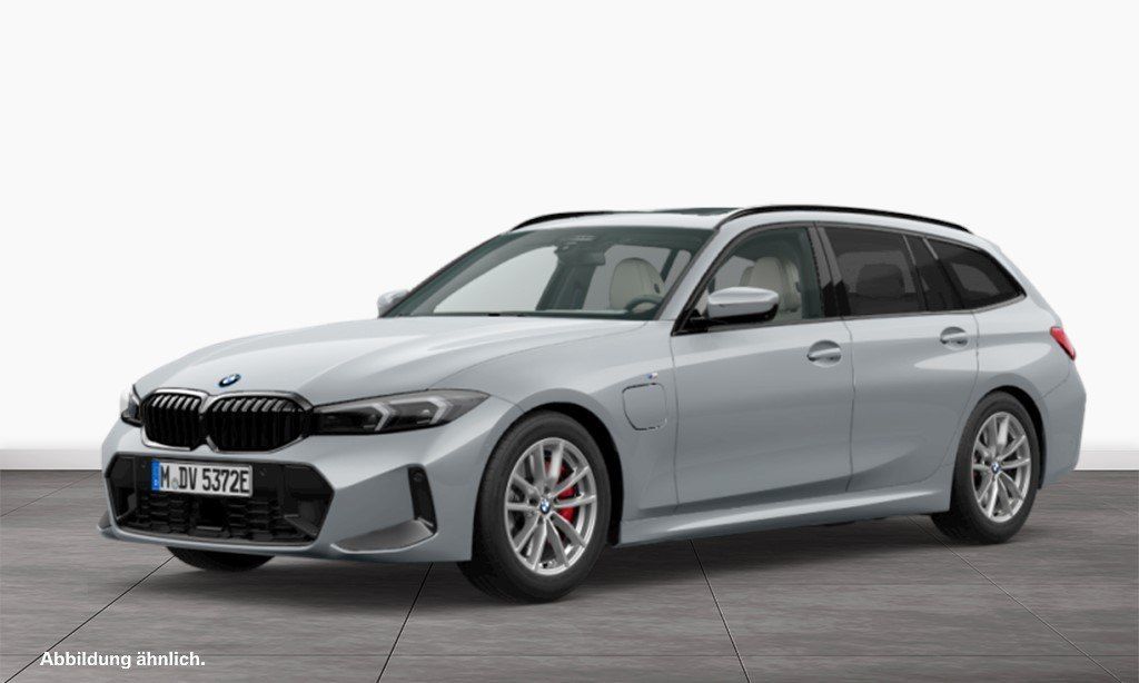 BMW 330e xDrive Touring M Sportpaket Pro Pano. AHK D Leasing