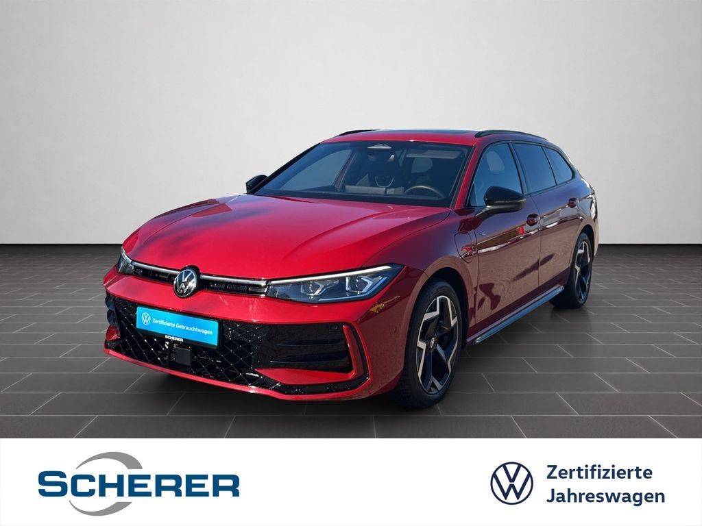 Volkswagen Passat Variant R-Line 1.5 TSI eHybrid AHK PANO B Leasing