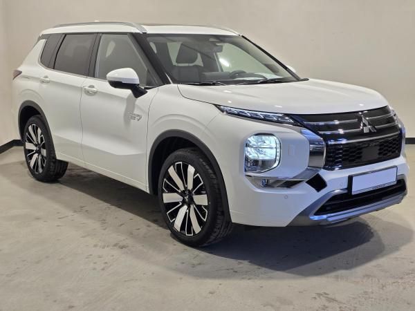 Mitsubishi Outlander 2.4 PHEV 4WD Top Leder Schiebedach Leasing