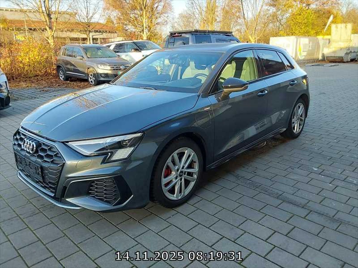 Audi A3 Sportback 45 TFSIe NAVI/PDC/LED/SHZ *SOFORT* Leasing